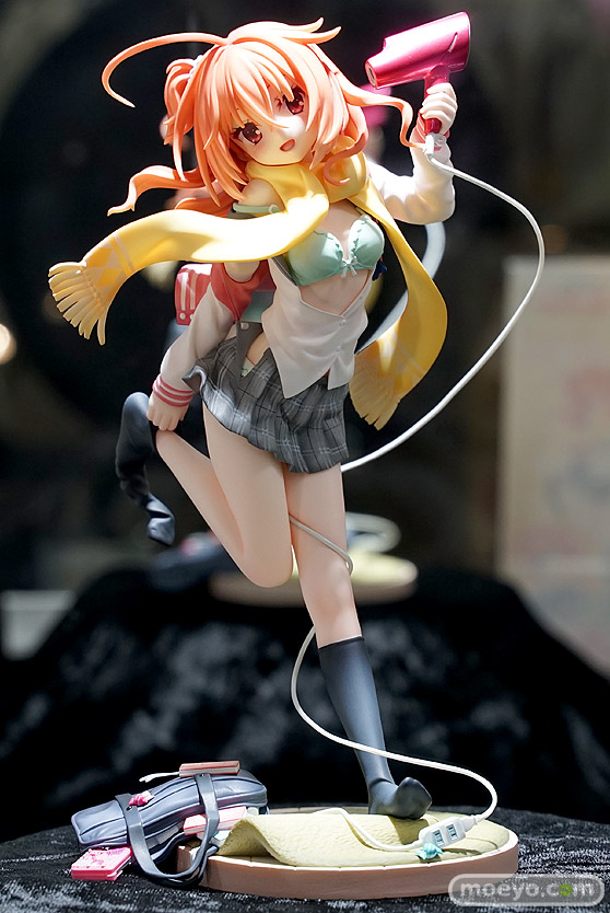 秋葉原の新作フィギュア展示の様子 05