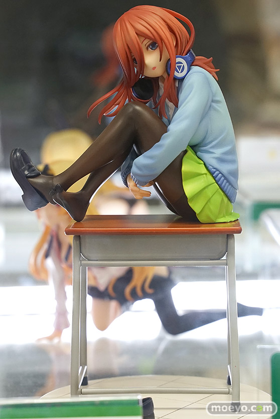 秋葉原の新作フィギュア展示の様子 08