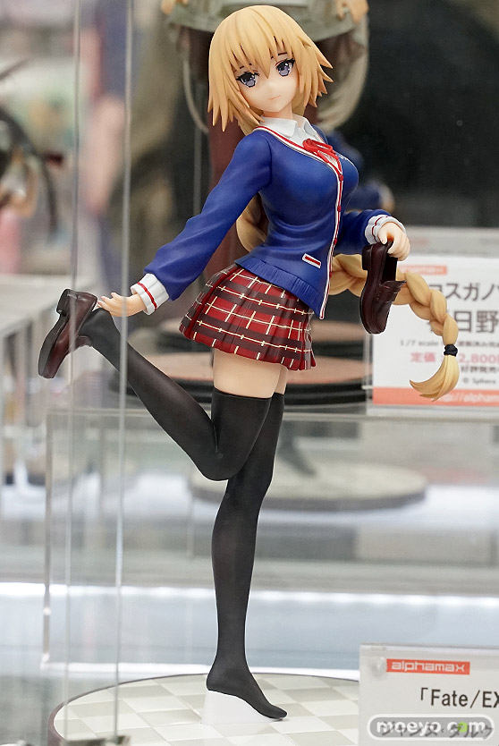 秋葉原の新作フィギュア展示の様子 32