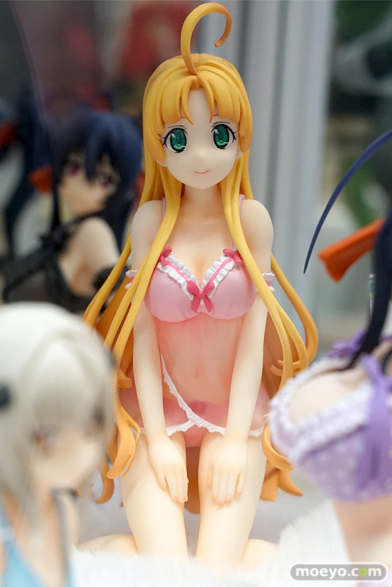 秋葉原の新作フィギュア展示の様子 50