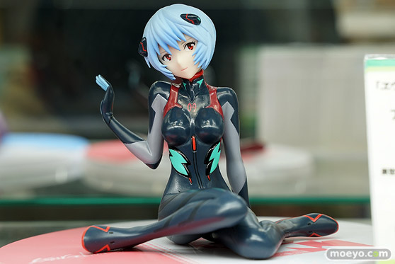 秋葉原の新作フィギュア展示の様子 67