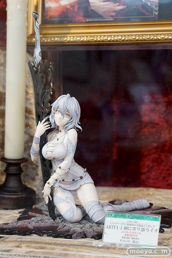 秋葉原新作フィギュア展示の様子 05