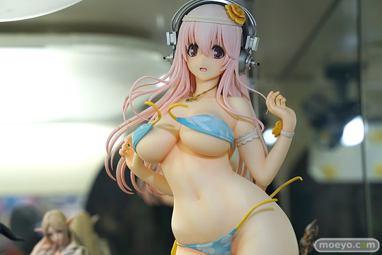 秋葉原新作フィギュア展示の様子 31