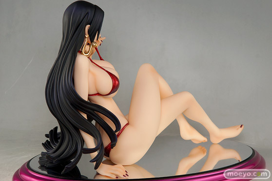 フィギュア メガハウス Portrait.Of.Piratesワンピース“LIMITED EDITION” ボア・ハンコックVer.BB_EX 水着03