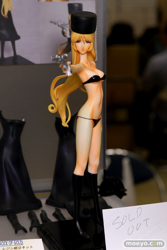 キャラフェス有明01　画像　サンプル　レビュー　フィギュア　キャラフェス CROCK OF GOLD Glasses Sheep SOFT cream 04