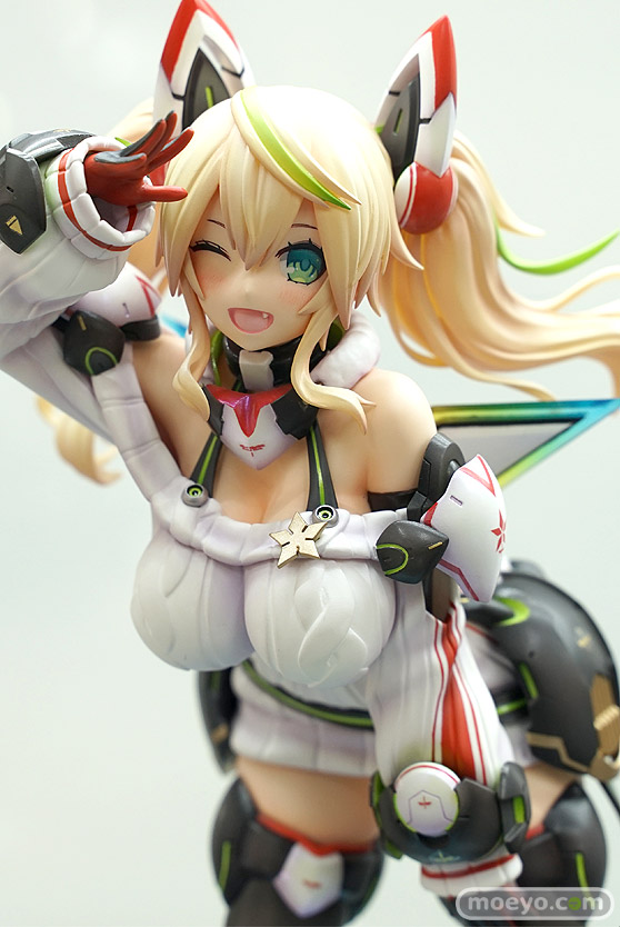 秋葉原の新作フィギュア展示の様子 27