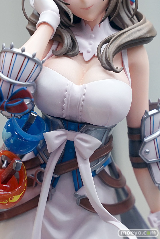 コトブキヤ 通常攻撃が全体攻撃で二回攻撃のお母さんは好きですか? 大好真々子 コトブキヤ フィギュア 09