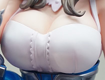 安心感抜群な二つの大きなふくらみ！コトブキヤ新作美ママフィギュア「通常攻撃が全体攻撃で二回攻撃のお母さんは好きですか？ 大好真々子」彩色サンプルが展示！