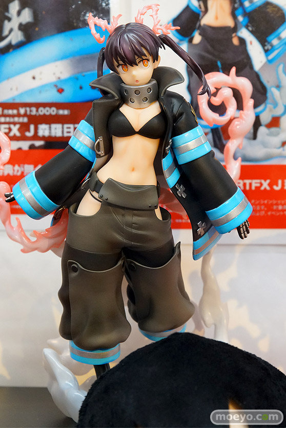 秋葉原の新作フィギュア展示の様子 10