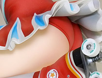 「宝多六花 チアガールStyle」「キリカ セーラー服」「ミサ姉 スペーススーツ」など 「キューズQ」ブース新作フィギュア特集【WF2020冬】