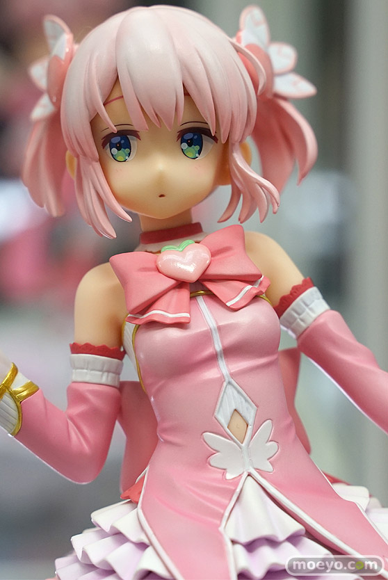 秋葉原の新作フィギュア展示の様子 06