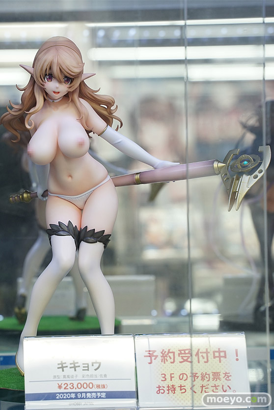 秋葉原の新作展示の様子 ソフマップ ボークス 05