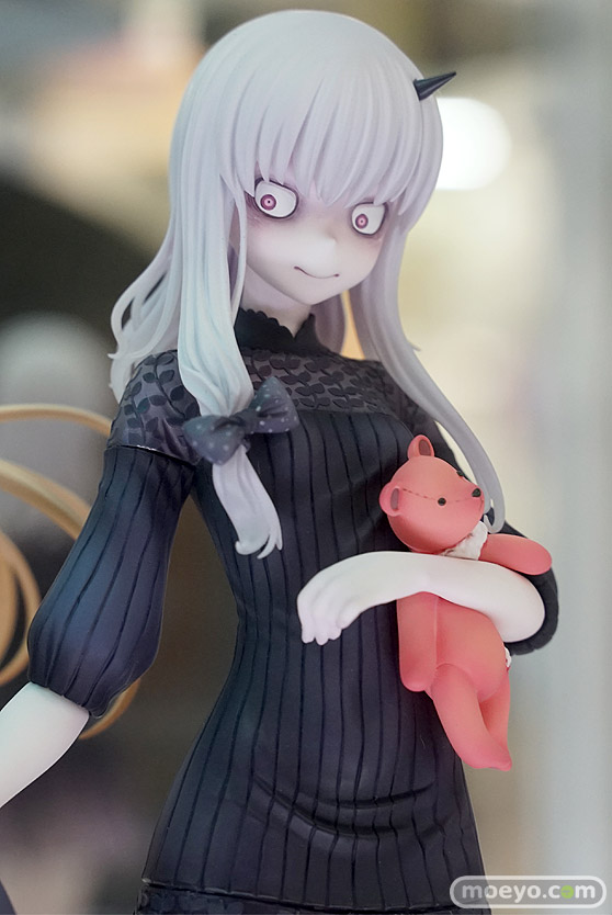 秋葉原の新作フィギュア展示の様子 05