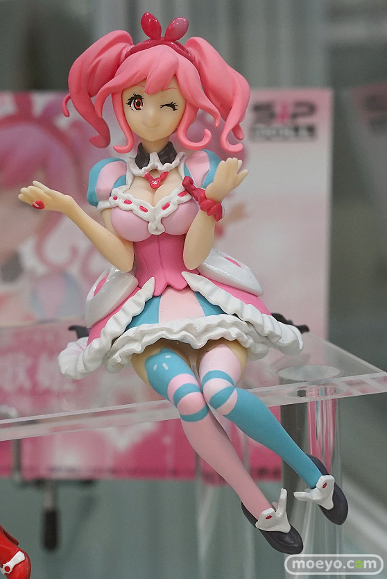 秋葉原の新作フィギュア展示の様子 21