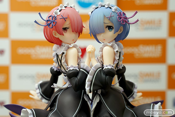 秋葉原の新作フィギュア展示の様子 02