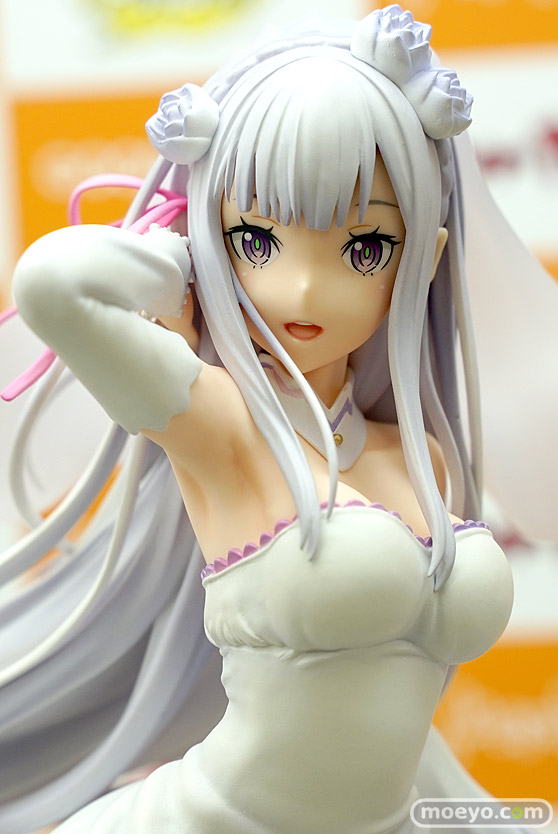 秋葉原の新作フィギュア展示の様子 08