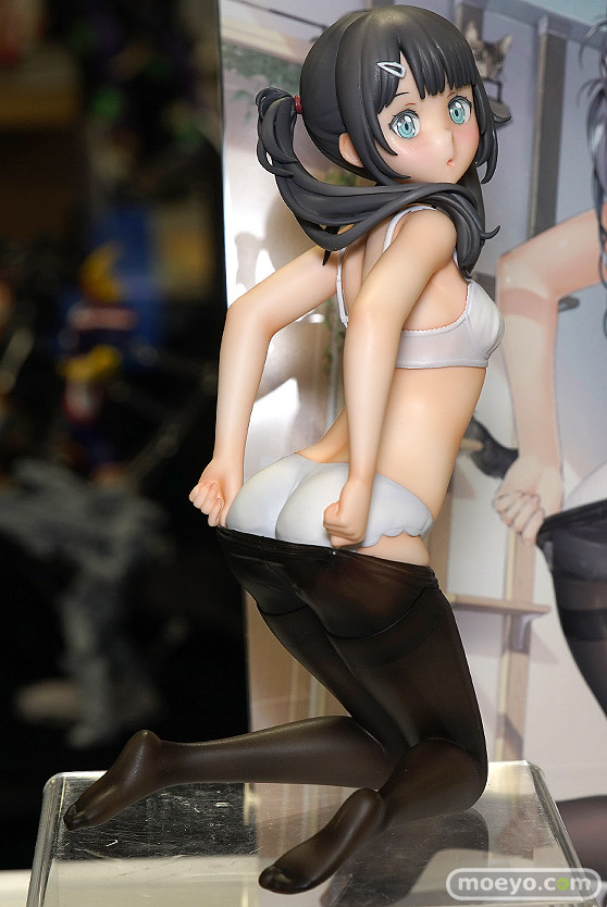 ユニオンクリエイティブ くろタイツDEEP『カントク スキマタイツ』 デザイン・ココ TERR フィギュア 2020 冬 ホビーメーカー合同展示会 01