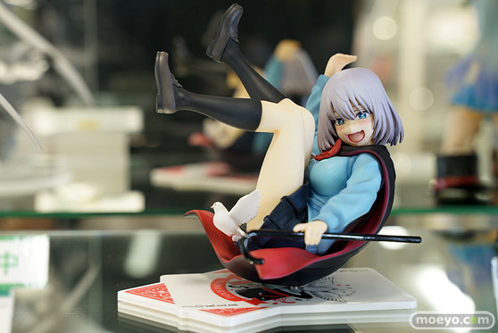 秋葉原の新作フィギュア展示の様子 03