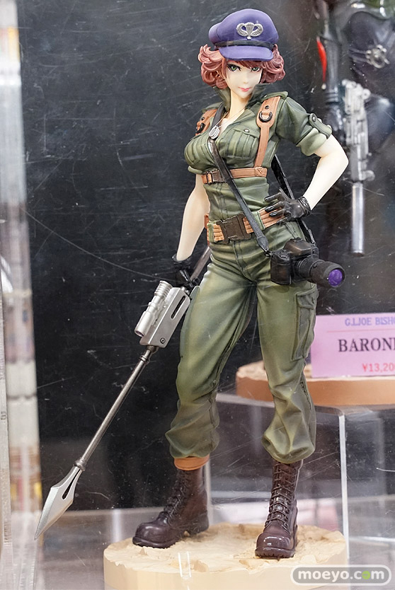 秋葉原の新作フィギュア展示の様子 14