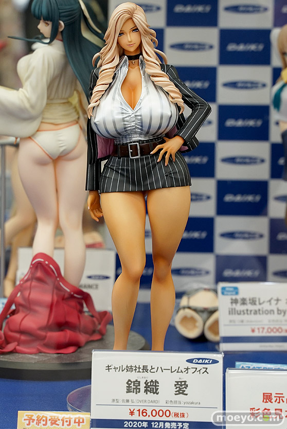 秋葉原の新作フィギュア展示の様子 48