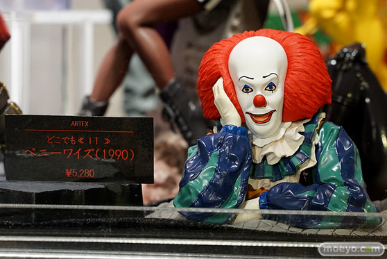 秋葉原の新作フィギュア展示の様子 12