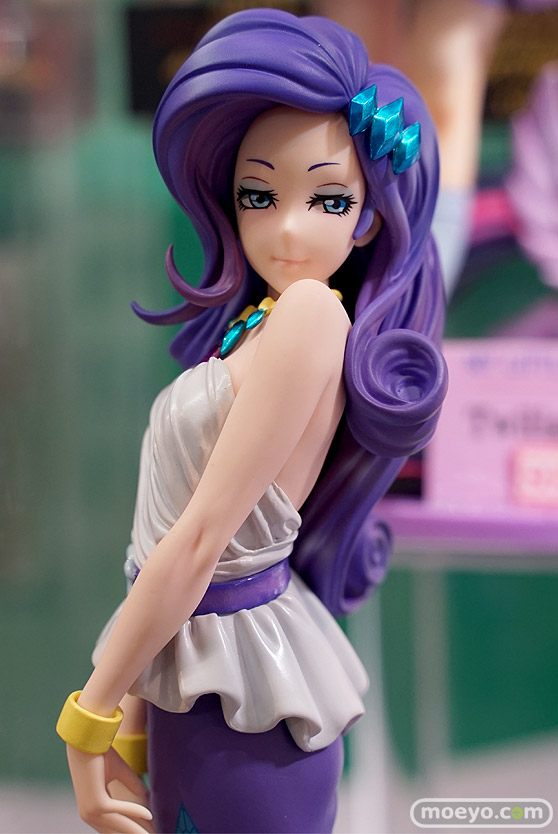 秋葉原の新作フィギュア展示の様子 14