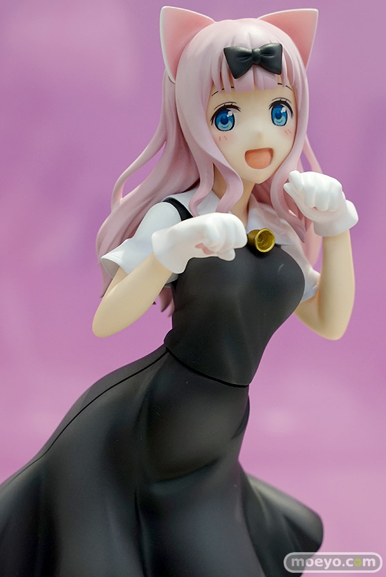 秋葉原の新作フィギュア展示の様子 02