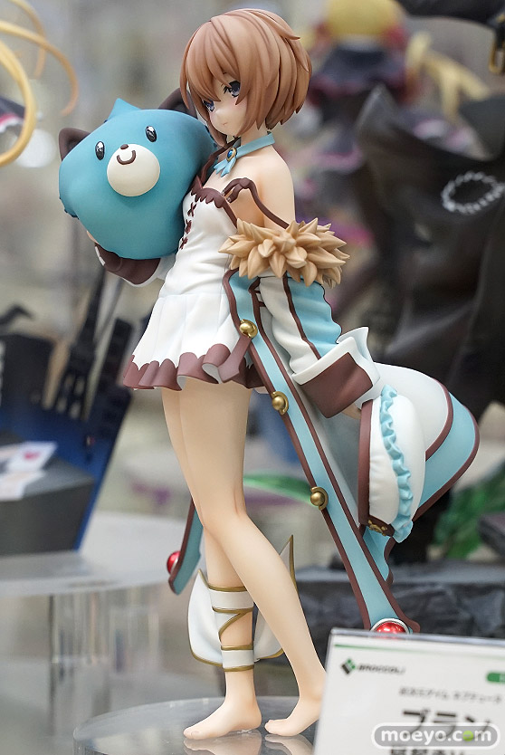 ブロッコリー 超次元ゲイム ネプテューヌ「ブラン」寝起きVer. 千鶴 まいもっち さきの新月 株式会社アリスグリント フィギュア 04
