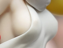 発売中のブロッコリー新作美少女フィギュア「アズールレーン 吹雪」彩色サンプルがアキバで展示！