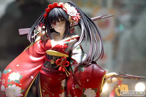 秋葉原の新作フィギュア展示の様子 02