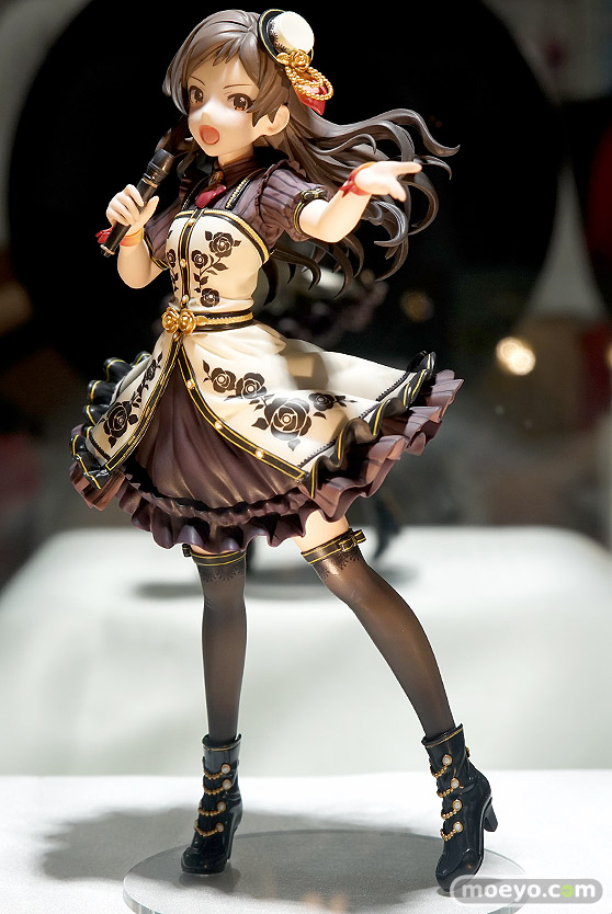 秋葉原の新作フィギュア展示の様子 11