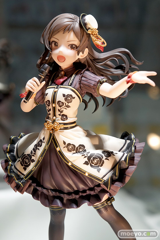 秋葉原の新作フィギュア展示の様子 12