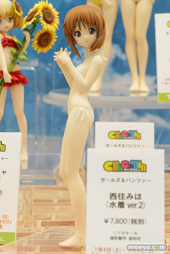 秋葉原の新作フィギュア展示の様子 40