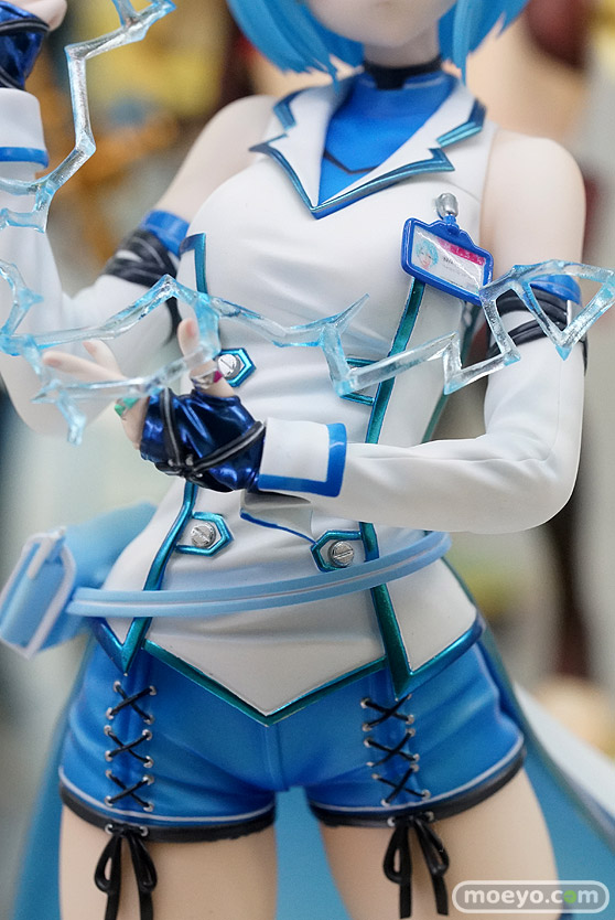 秋葉原の新作フィギュア展示の様子 あみあみ 秋葉原ラジオ会館店 08