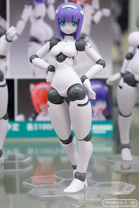 秋葉原の新作フィギュア展示の様子 あみあみ 秋葉原ラジオ会館店 24