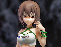 プルクラより発売したガールズ&パンツァー×PACIFIC「西住まほ」レースクイーンver.が1/5スケールとなって再登場！