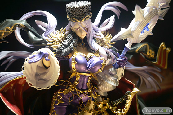 秋葉原の新作フィギュア展示の様子 02