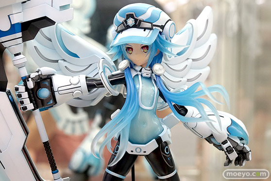 秋葉原の新作フィギュア展示の様子 15