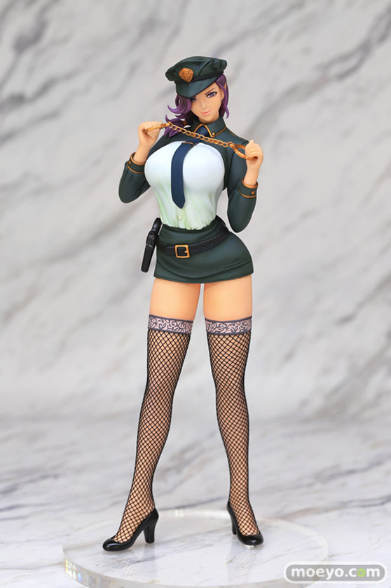 A＋（エイプラス） 淫乱ドS婦警 暁子(あきこ)Ver.Ⅲ Designed by 織田non 龍佑 フィギュア キャストオフ 01