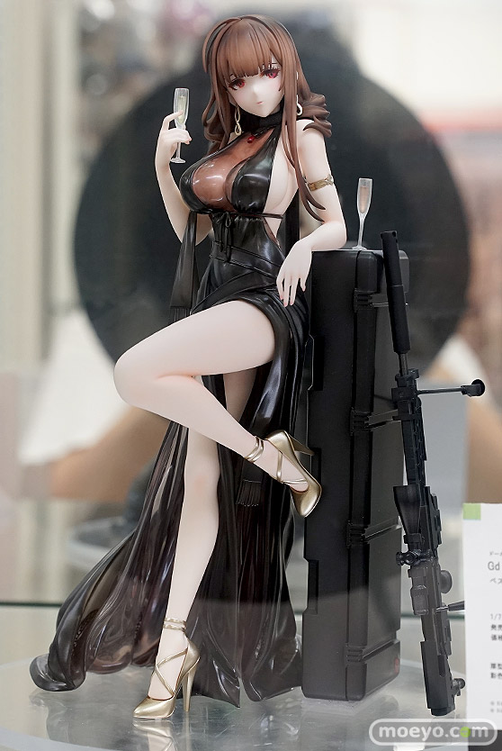 秋葉原の新作フィギュア展示の様子 11