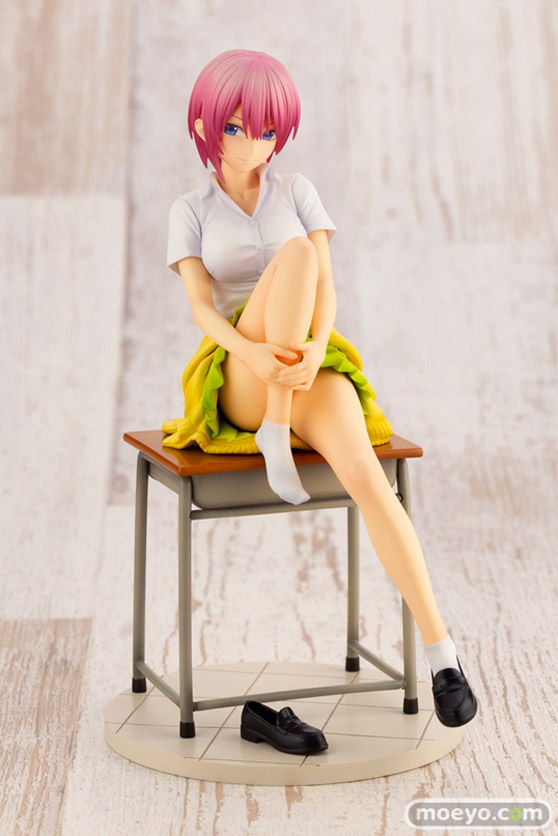 コトブキヤ 五等分の花嫁 中野一花 関雄大 フィギュア 01