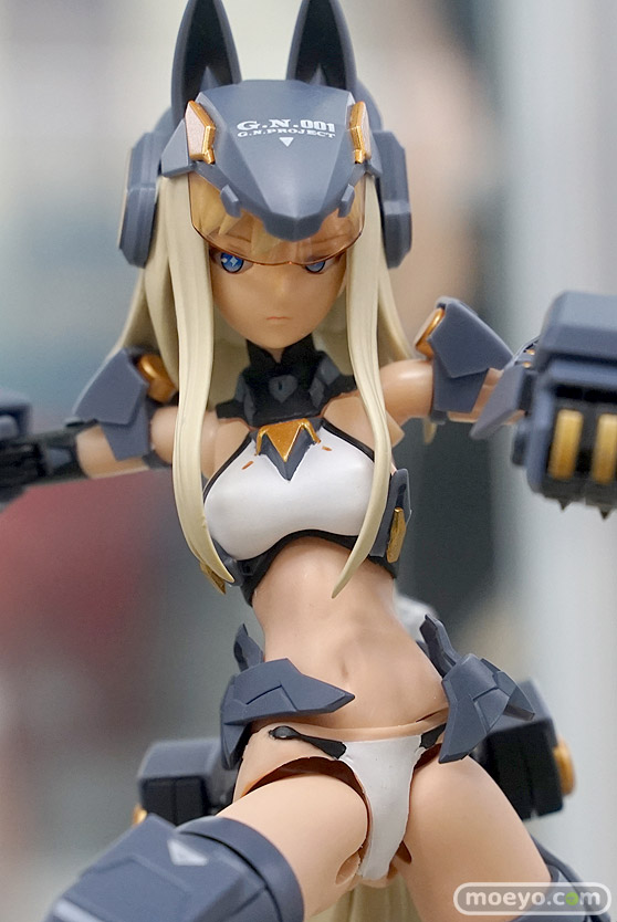 秋葉原の新作フィギュア展示の様子 07