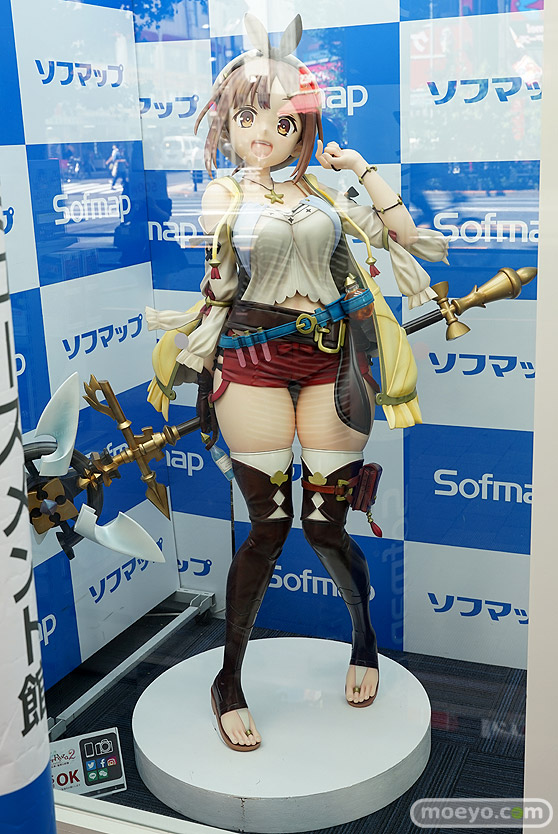 秋葉原の新作フィギュア展示の様子 27