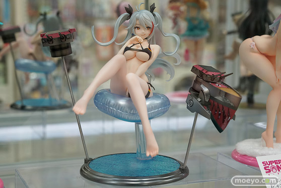 ウェーブ アズールレーン プリンツ・オイゲン[色褪せないエガオ] カーブモデルズ あきもとはじめ フィギュア あみあみ 秋葉原ラジオ会館店 04