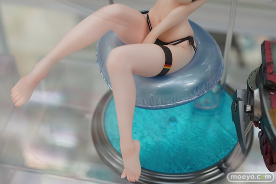 ウェーブ アズールレーン プリンツ・オイゲン[色褪せないエガオ] カーブモデルズ あきもとはじめ フィギュア あみあみ 秋葉原ラジオ会館店 17