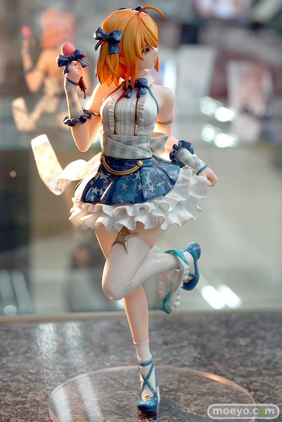 エモントイズ 嫌な顔されながらおパンツ見せてもらいたい  アイドルのYuina フィギュア パンツ 嫌な顔されながらおパンツ見せてもらいたいイラスト展 02