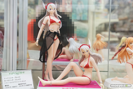 秋葉原の新作フィギュア展示の様子 09