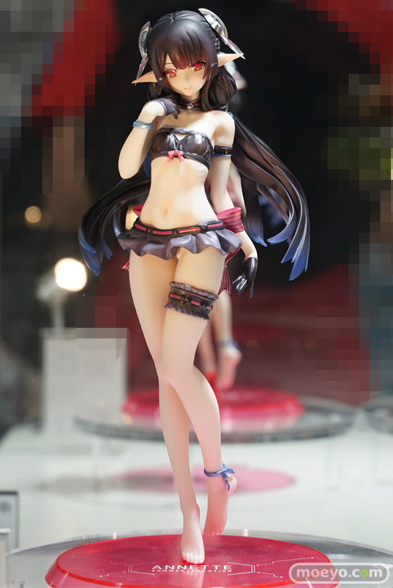 秋葉原の新作フィギュア展示の様子 30