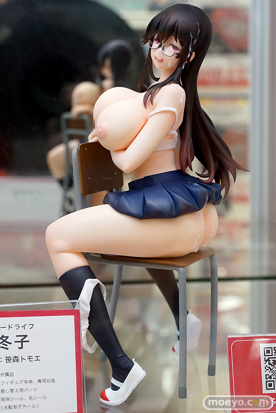 秋葉原の新作フィギュア展示の様子 36