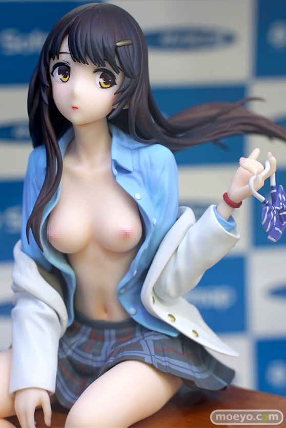 秋葉原の新作フィギュア展示の様子 15